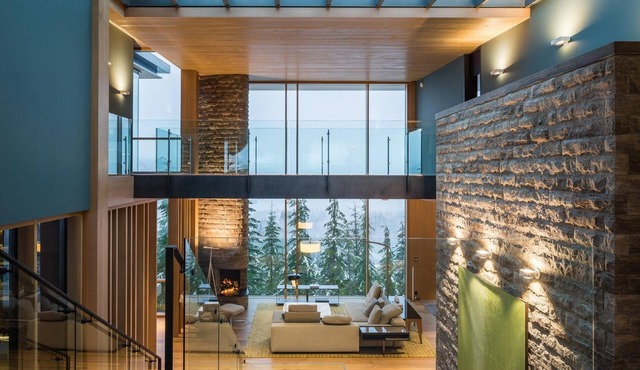 Serenity Estate Kadenwood | Ski-In Out, Hot Tub, Pool Table, Cinema Room
