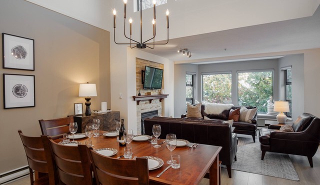 ❄︎Seven Pines❄︎ | 3BR Luxury Penthouse | Hot Tub
