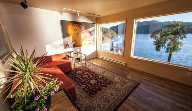 Shangrila Luxury Waterfront Panorama Suite | Oceanfront Seating & Beach Access