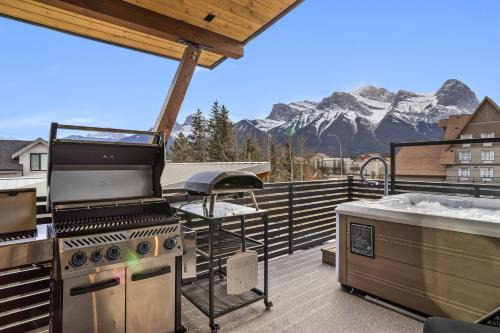 Sisters' Solstice Villa by WeekAway Vacations