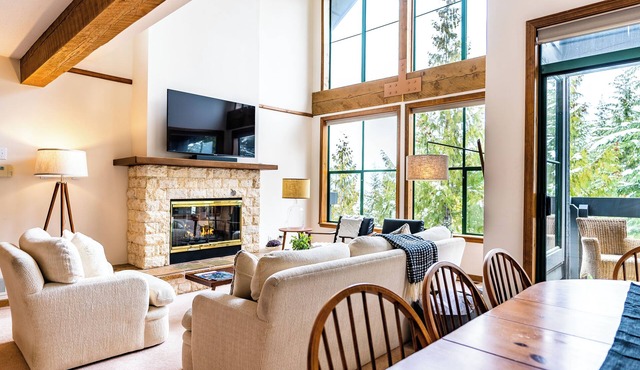 Ski-In/Ski-Out Access | 5BR Retreat | Hot Tub | Double Garage | Managed by Aloha Whistler