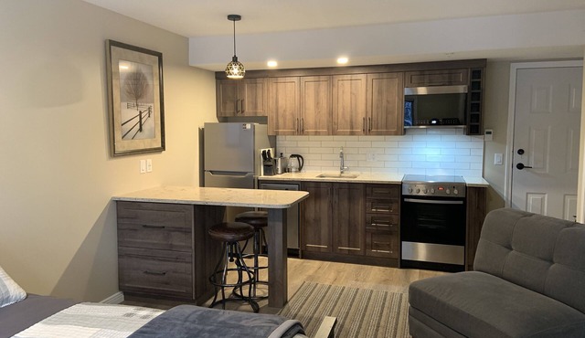 Ski-in|Ski-out, Studio, Sleeps 2, Full kitchen, Snow Creek Village, Sun Peaks