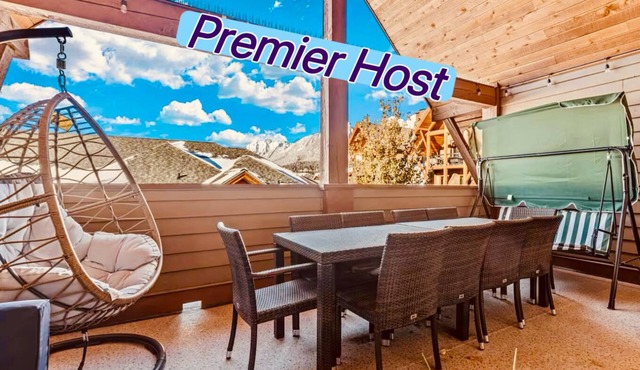 Solara I Hot Tub/Pool/Parking I Canmore Mtn View I Large Balcony I High Ceilings