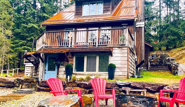 Spacious 5 bedroom Panorama Mountain Retreat !
