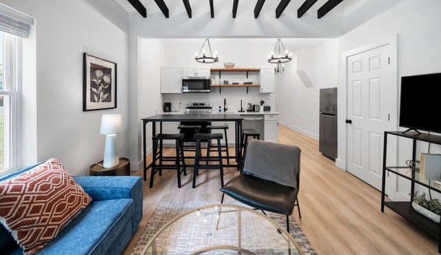 Spacious and Modern 3BR near Downtown/Walnut Hills in Cincinnati
