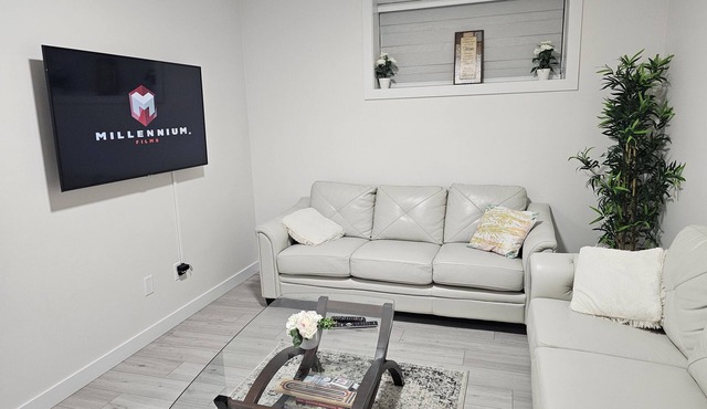 Stay in Style - Guest Suite - 2bedroom/2bath in Windermere Community