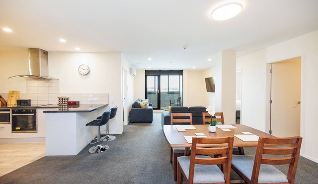 Stylish Central Apartment | Secure | Walk to CBD, Dining & Events in Palmerston North
