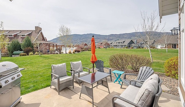 Sunrock Meadow Cottage on Osoyoos Lake 113
