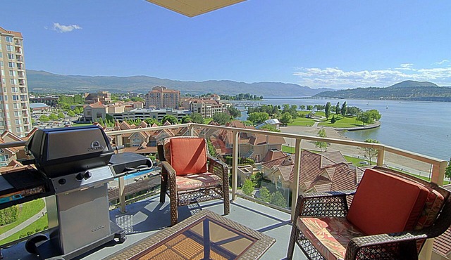 Sunset Waterfront Resort 9. Luxury Lakeside, Stunning 3 bed/2bath Kelowna Condo.