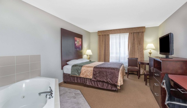 Super 8 by Wyndham Innisfail