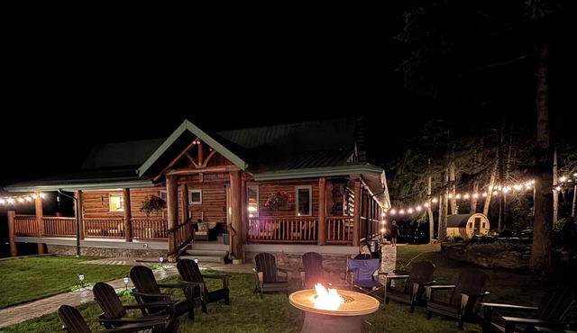 Takasümi Forest Resort Lodge - stunning cliffside view log cabin on 45 acres