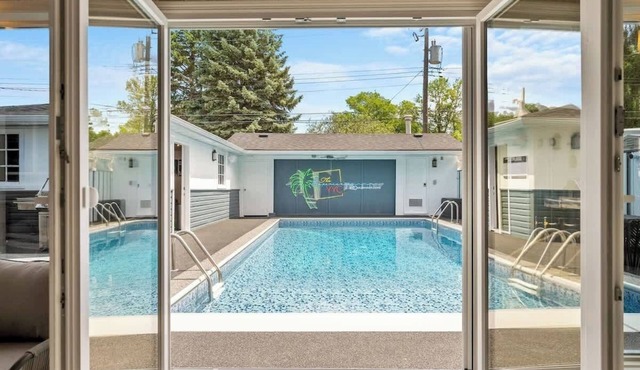 The Experience - Pool Hot Tub Theater Games Rm Pub