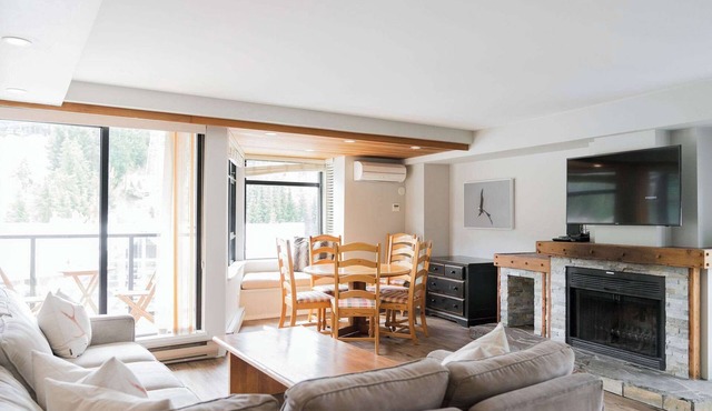 The Garibaldi Suite Mountain View