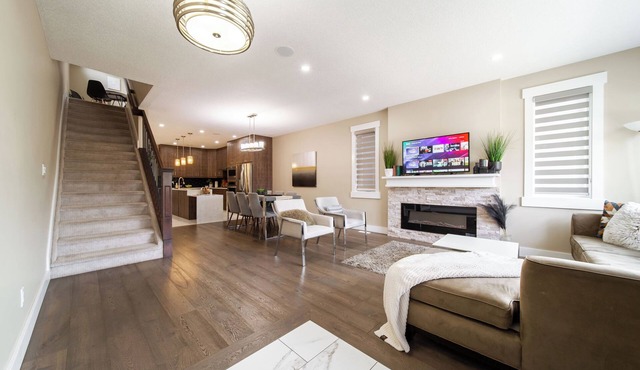 The Oasis; Near WEM/DT| Dedicated office | Long stay