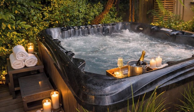 The Trout House - Turangi Holiday Home in Turangi