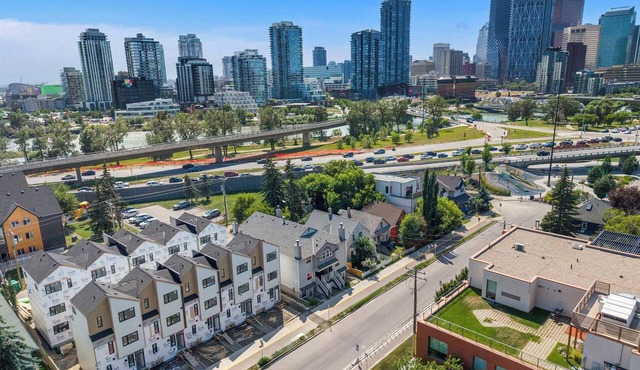 The Weekender | Cozy Bridgeland Retreat | Sleeps 2