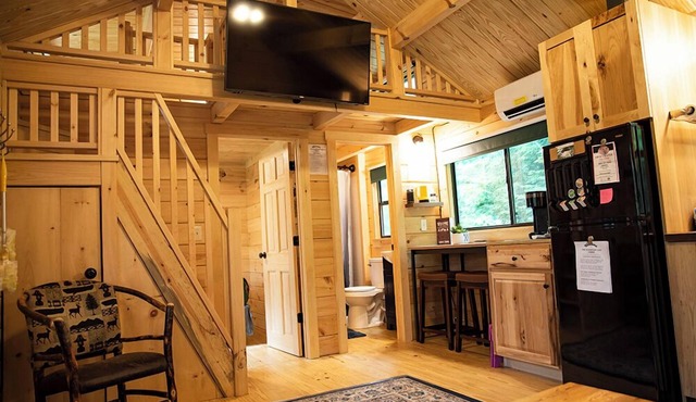 Tiny Cabin Ready for Adventure! in Bath