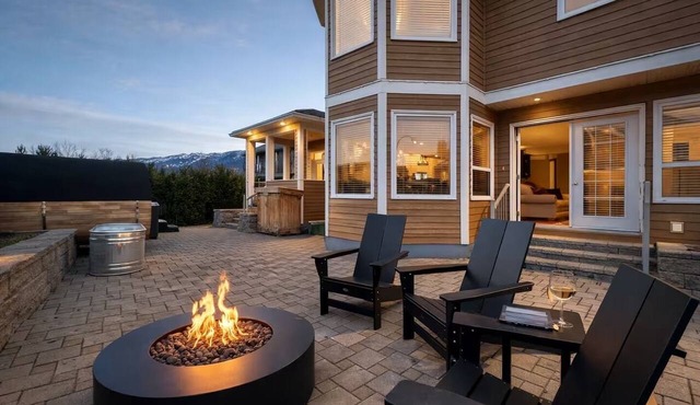 Top 1% - 4BR/HotTub/Sauna/Massage Chairs