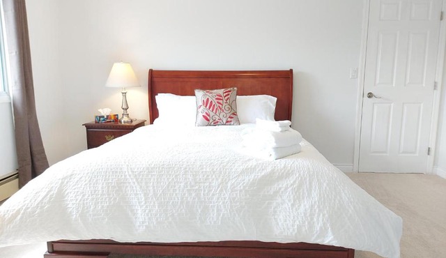 Tranquil Retreat Spacious 2-Bedroom Suite on the 2nd Floor