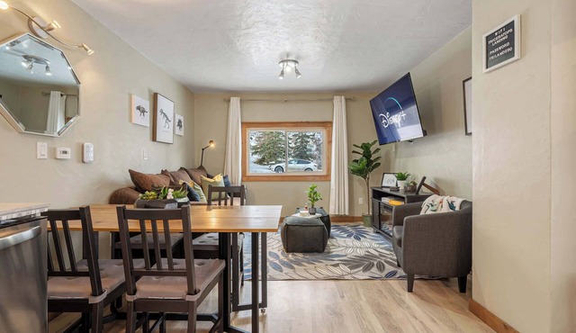 Triceratops Landing | Cozy & Family-Friendly Home!