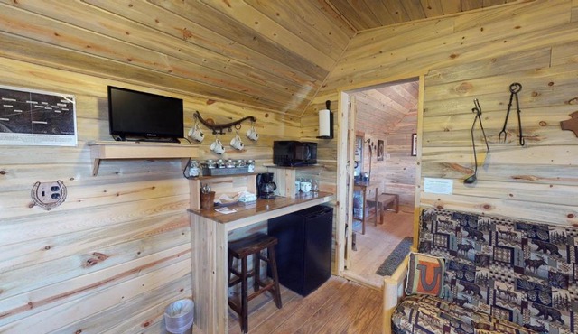 Trigger Cabin in the Barn in Monticello
