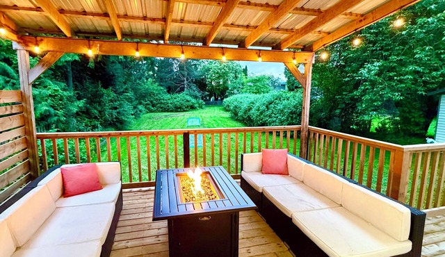 Ultimate Oasis-Waterpark, FIFA!, Games & Huge Yard