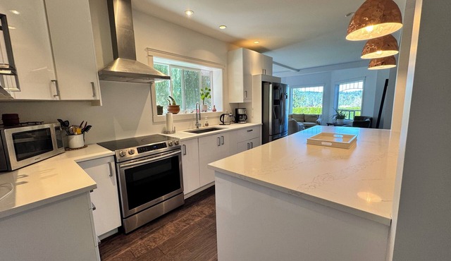 Valley View Estate