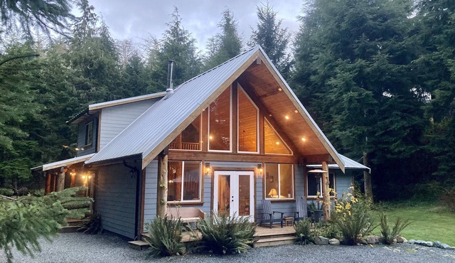 Vancouver Island West Coast Peaceful & Private