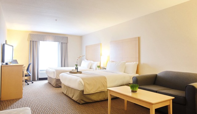 Vegreville Suites