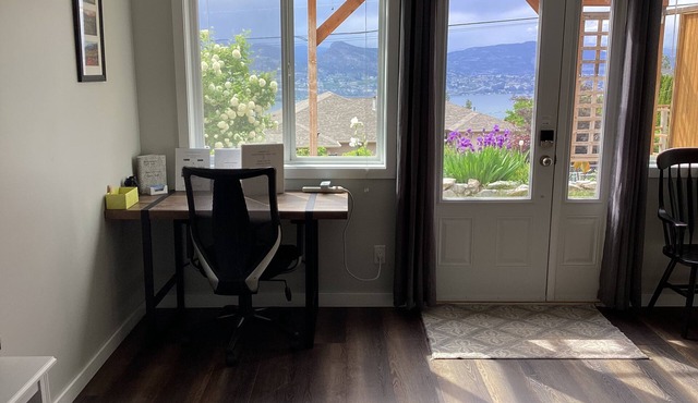 Vista Naramata Guest Suite with air conditioning.