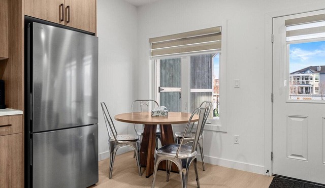 Waterfront 1BR Suite | Private & Modern | Queen Bed