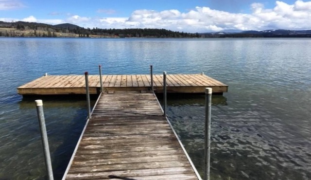 Waterfront in Bridge Lake