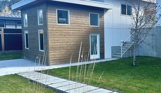 West Coast Executive Carriage House in North Saanich