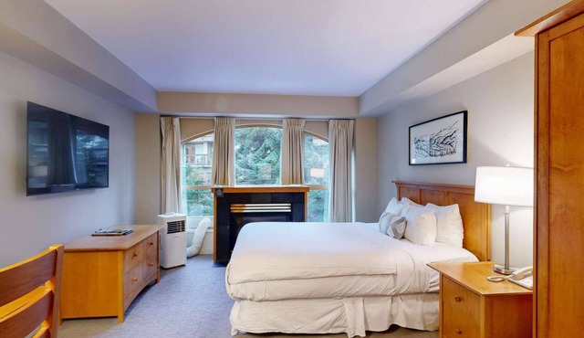 Whistler - Whistler Peak Lodge 3304