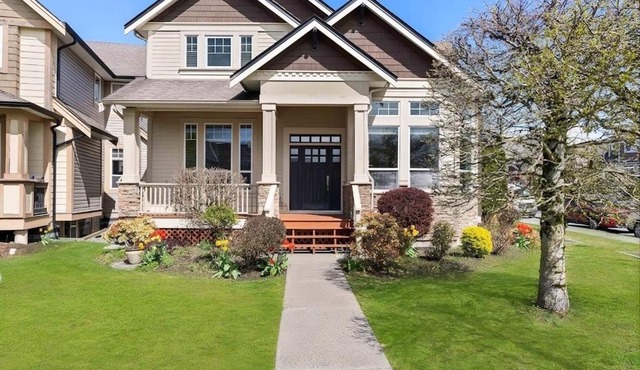 Willoughby Nest - Private Suite in Langley