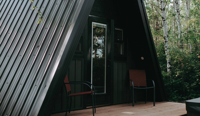 Willow Woods Cabin Retreat in Westlock County