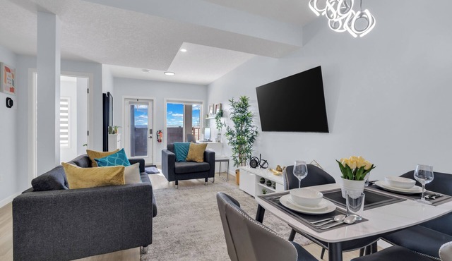 You will love this 2BR Guest Suite in SE Calgary