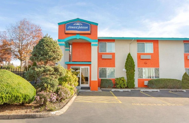 Howard Johnson 