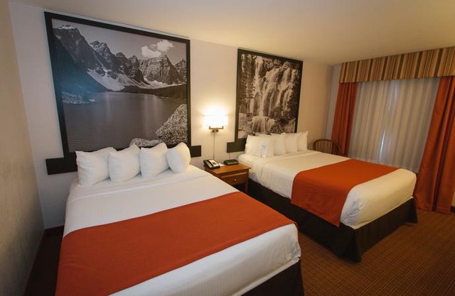 Super 8 by Wyndham Drayton Valley