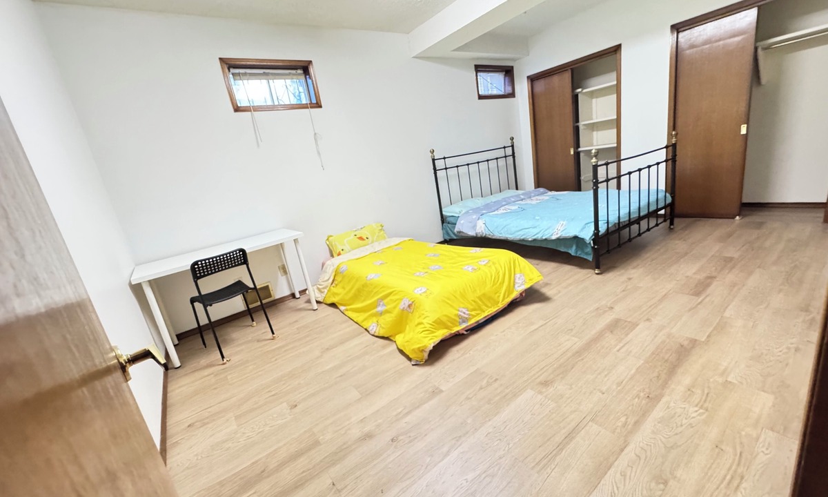 Northwest Calgary Bed & Breakfast | Sandstone Homestay
