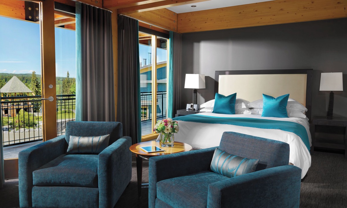 Priddis Hotel | Azuridge Estate Hotel