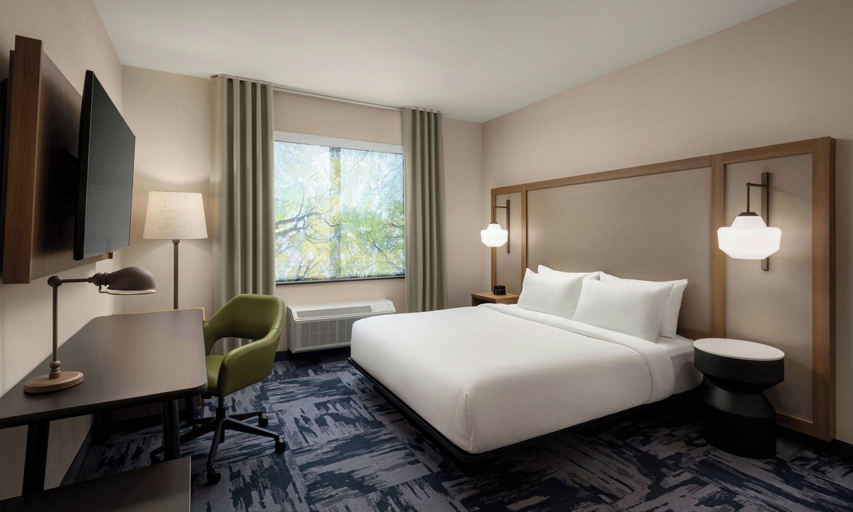 Chilliwack Proper Village West Hotel | Fairfield by Marriott Inn & Suites Chilliwack