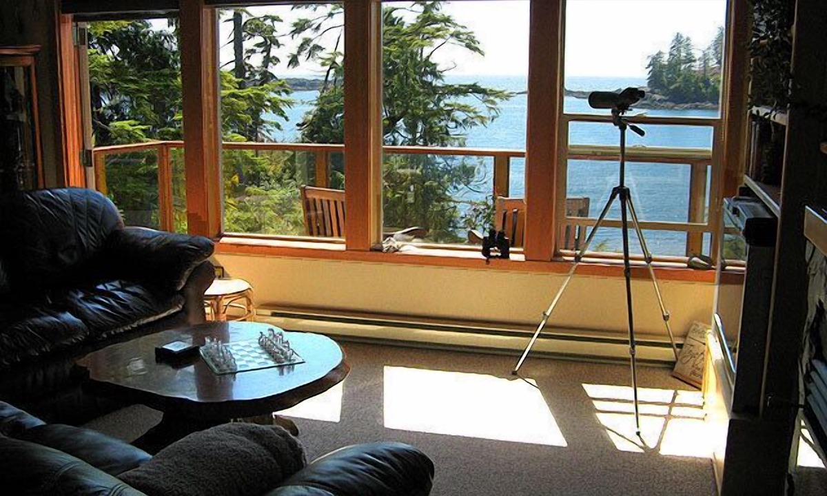 Ucluelet Bed & Breakfast | Reef Point Oceanfront B & B