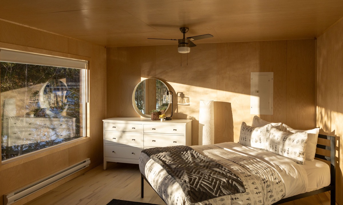 Clearwater Hotel | River's Edge Retreat