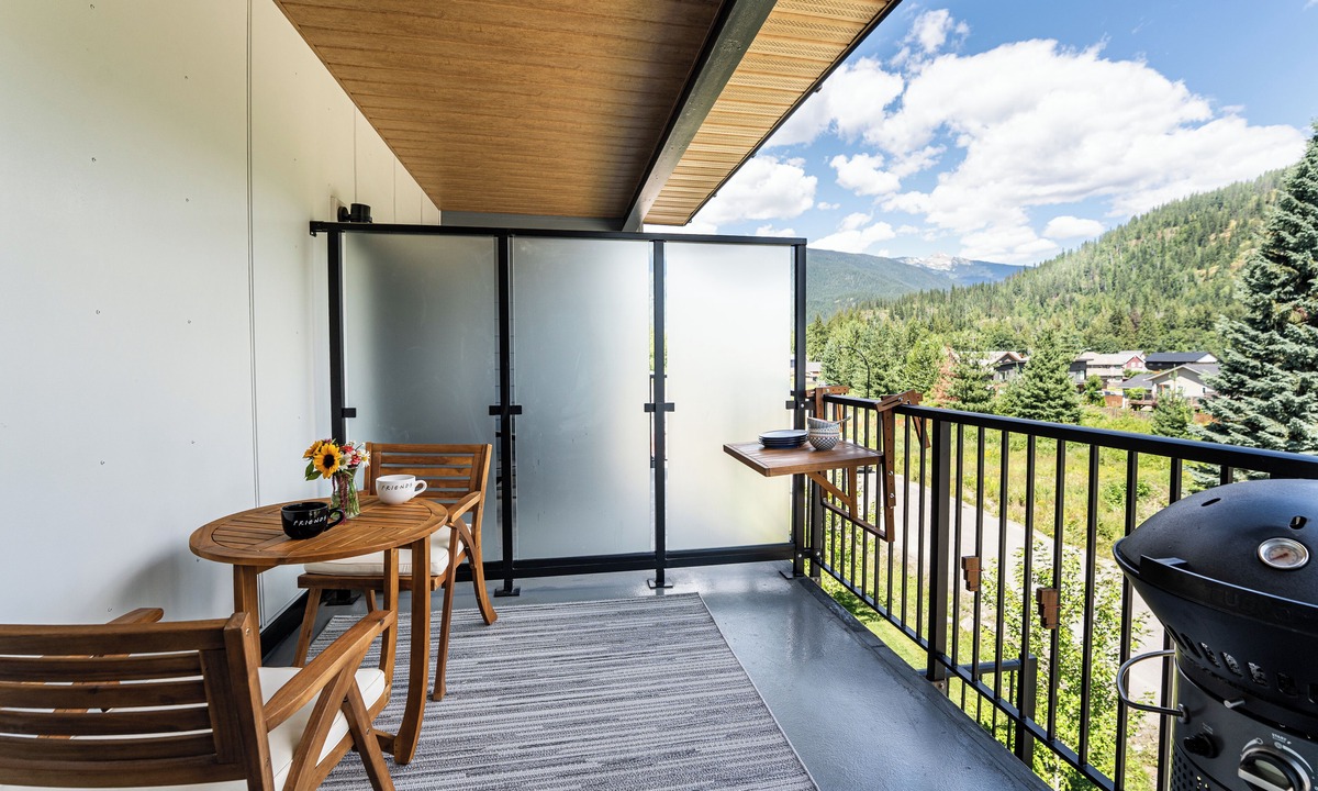 Revelstoke Condo | Separate Reality By Revelstoke Vacations