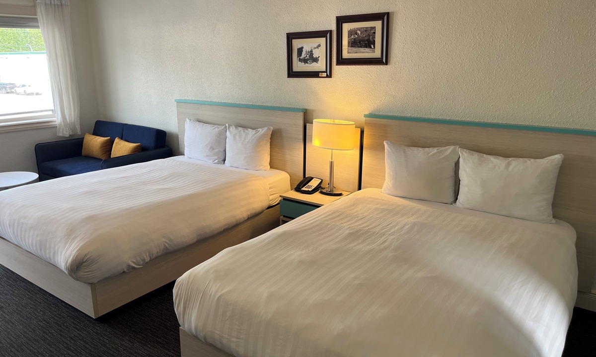 Revelstoke Hotel | Revelstoke Lodge
