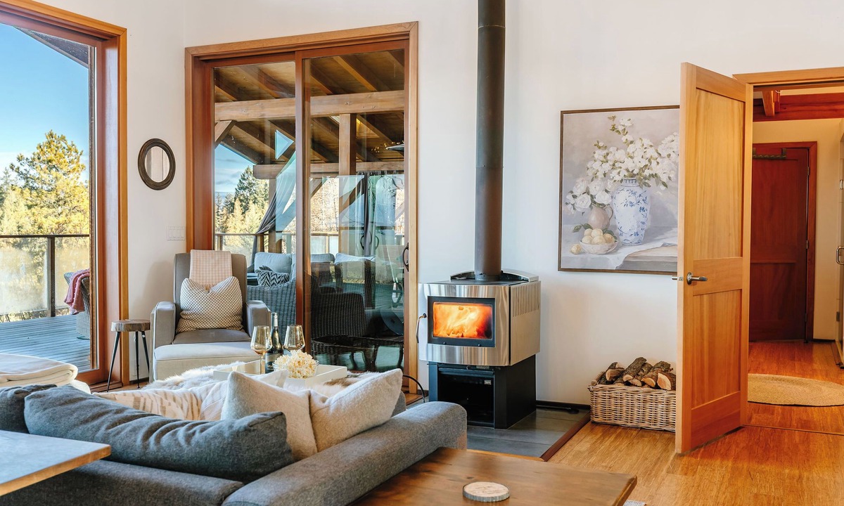 Central Okanagan Cabin | Myra Canyon Lodge + Ranch