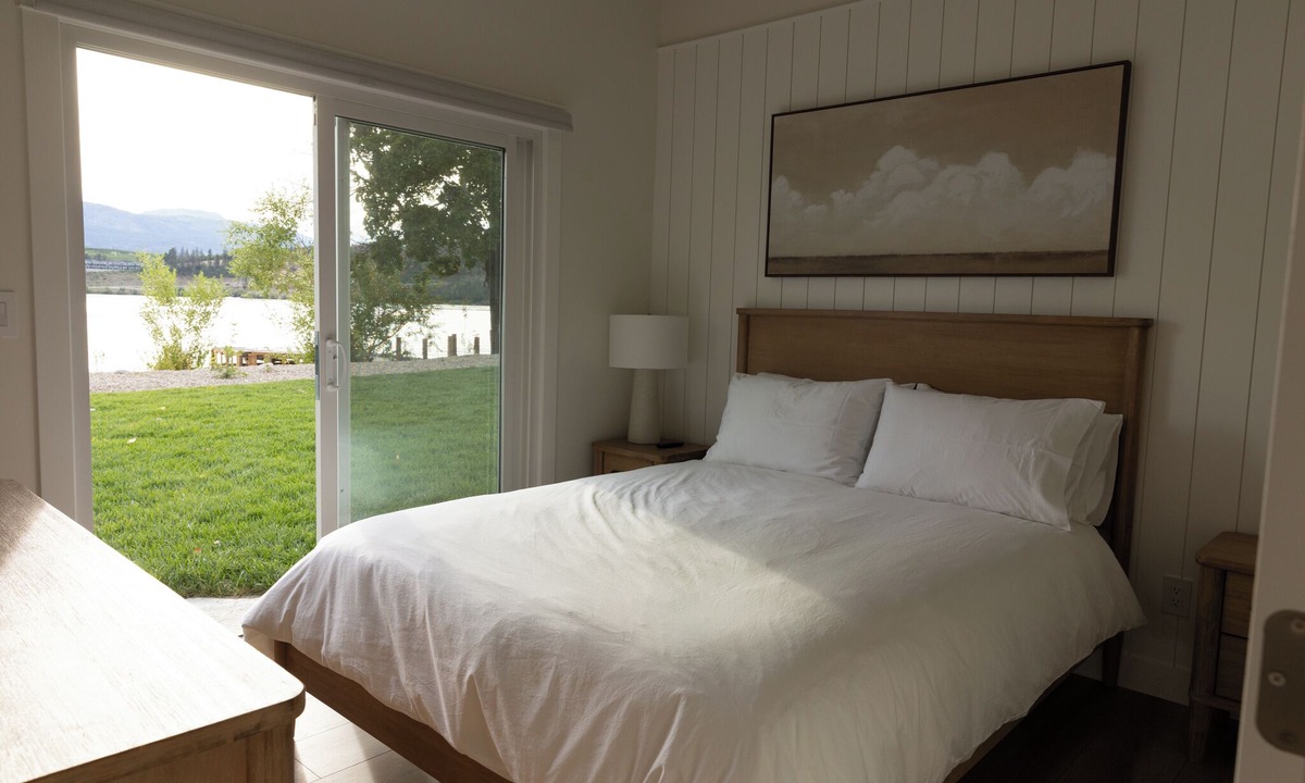 Central Okanagan Cabin | The Point on Wood Lake