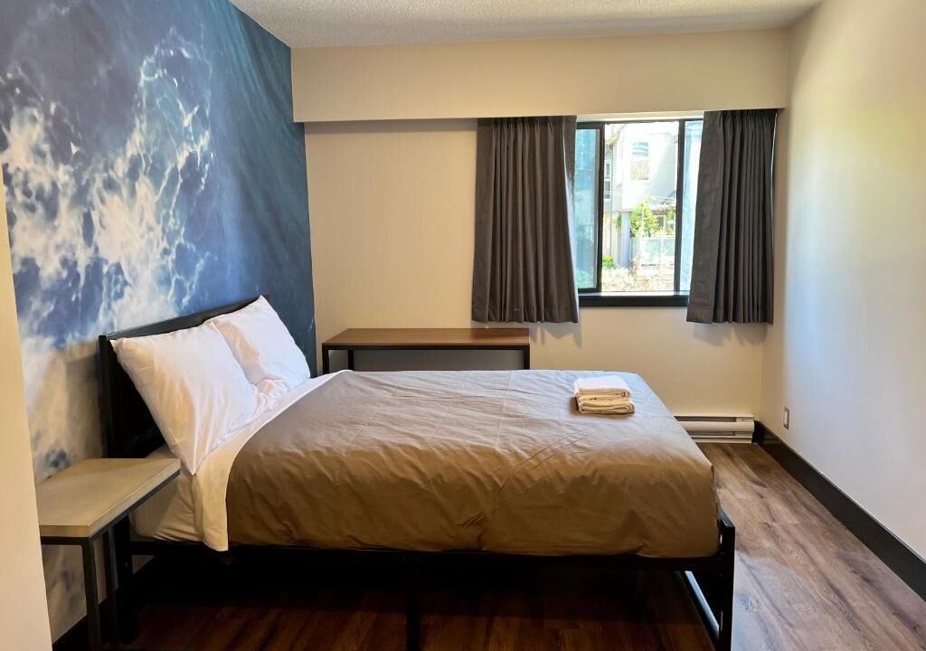 Davie Village Hostel | HI Vancouver Downtown - Hostel