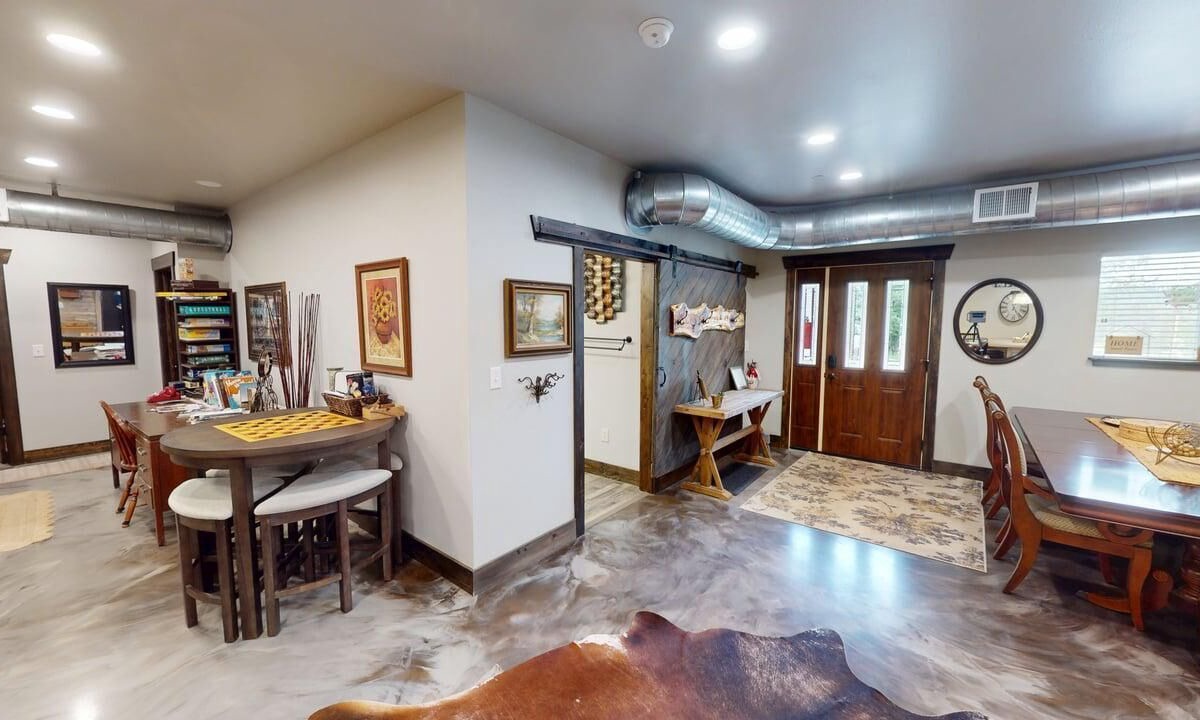 Hill City Cabin | Near Mt Rushmore, Crazy Horse & Custer State Park Hot Tub Pickle Ball Court